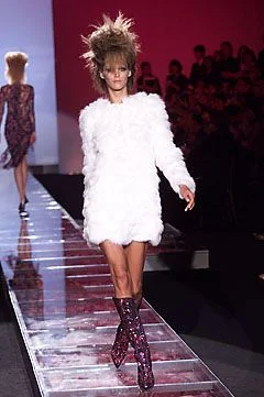 Look 18